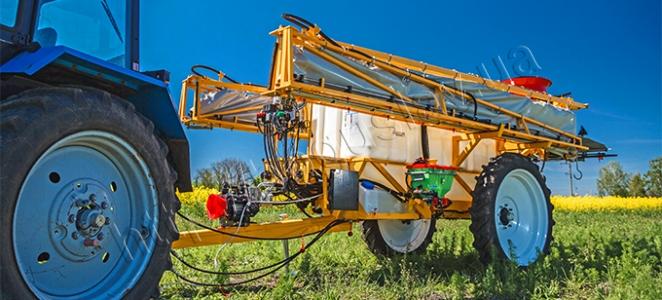 Прицепной опрыскиватель ШТОРМ-3000-21,5 П