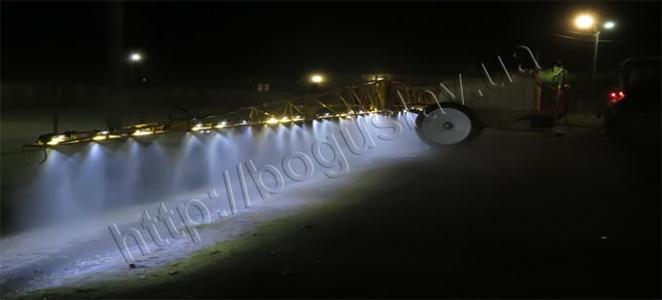 Прицепной опрыскиватель ТИТАН 3000-24